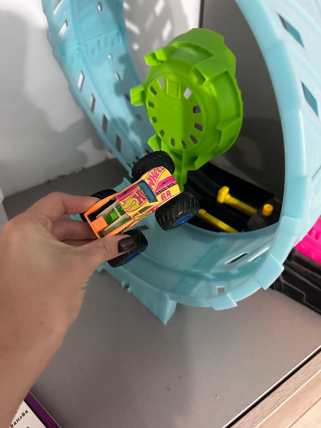 Hot Wheels Игровой набор Hot Wheels гоночный трек с машинкой — фото 2