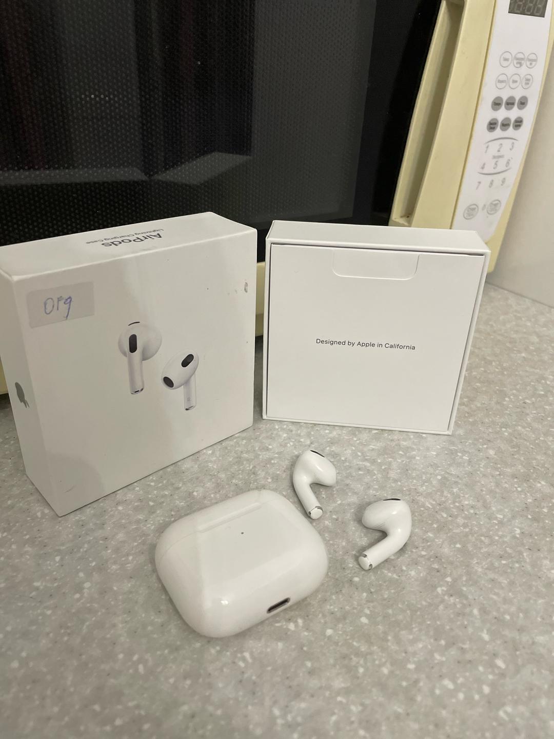 Apple Наушники Apple AirPods 3rd generation оригинал — фото 2
