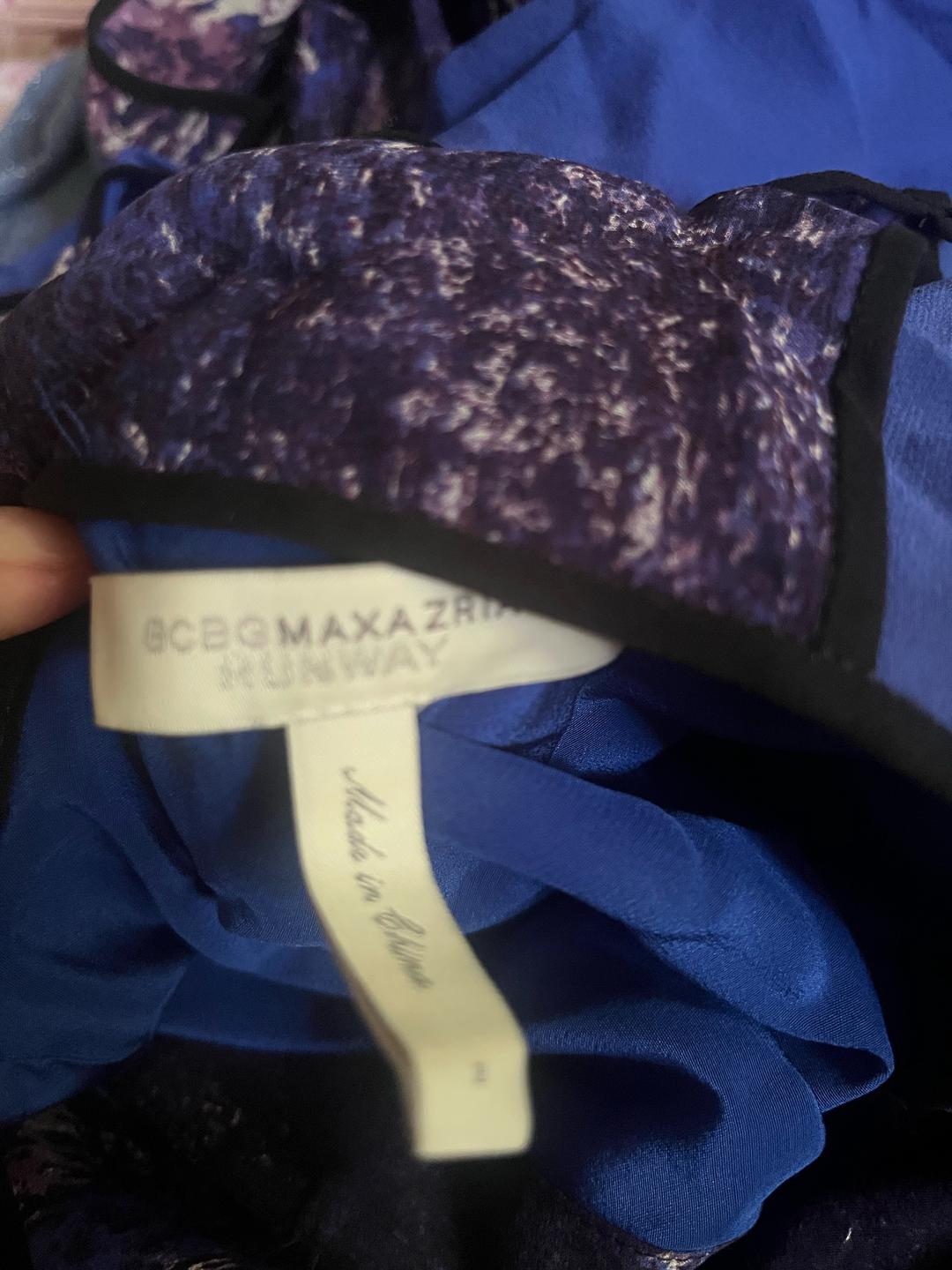 BCBGMaxAzria Вечернее платье с абстрактным принтом bcbgmaxazria — фото 2