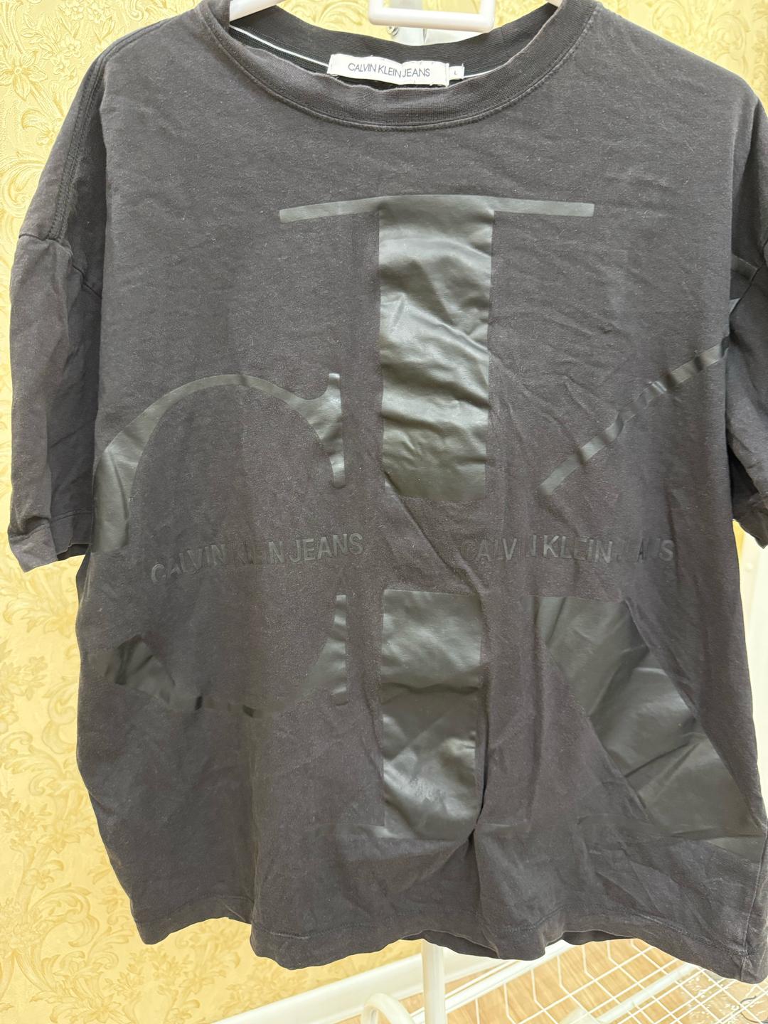 Calvin Klein .Черная футболка Calvin Klein Jeans — фото 2