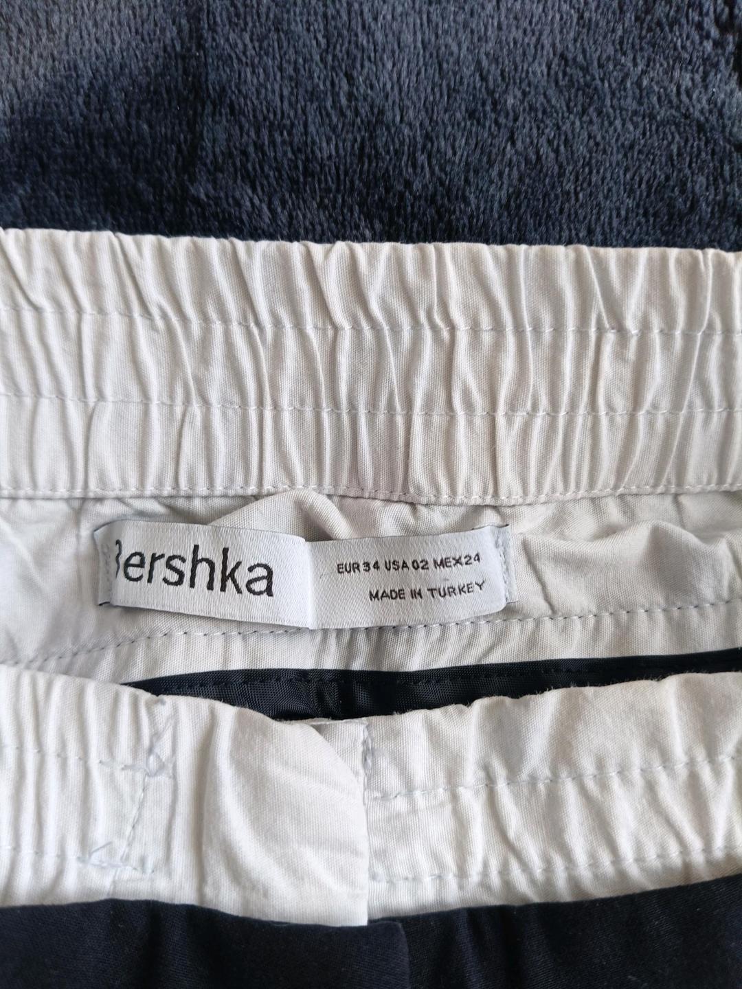 Bershka Брюки классика от Bershka — фото 2