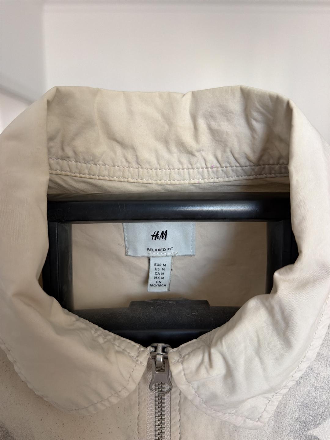 H&M Ветровка H&M со звездами — фото 2