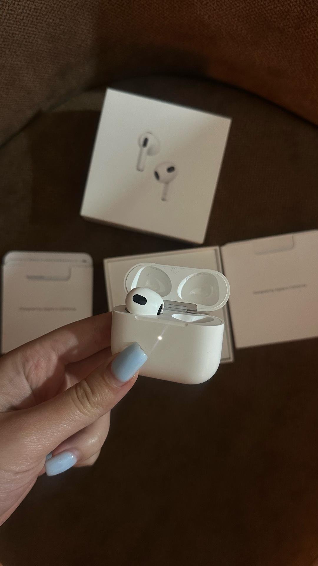 Apple Наушники Apple AirPods 3-го поколения оригинал — фото 2