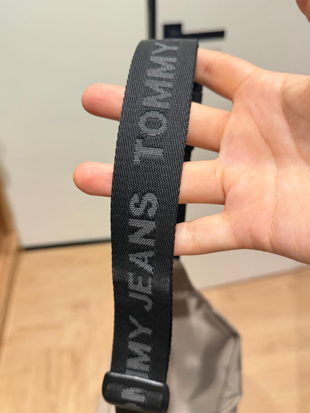 Tommy Jeans барсетка Tommy Jeans  (оригинал) — фото 2