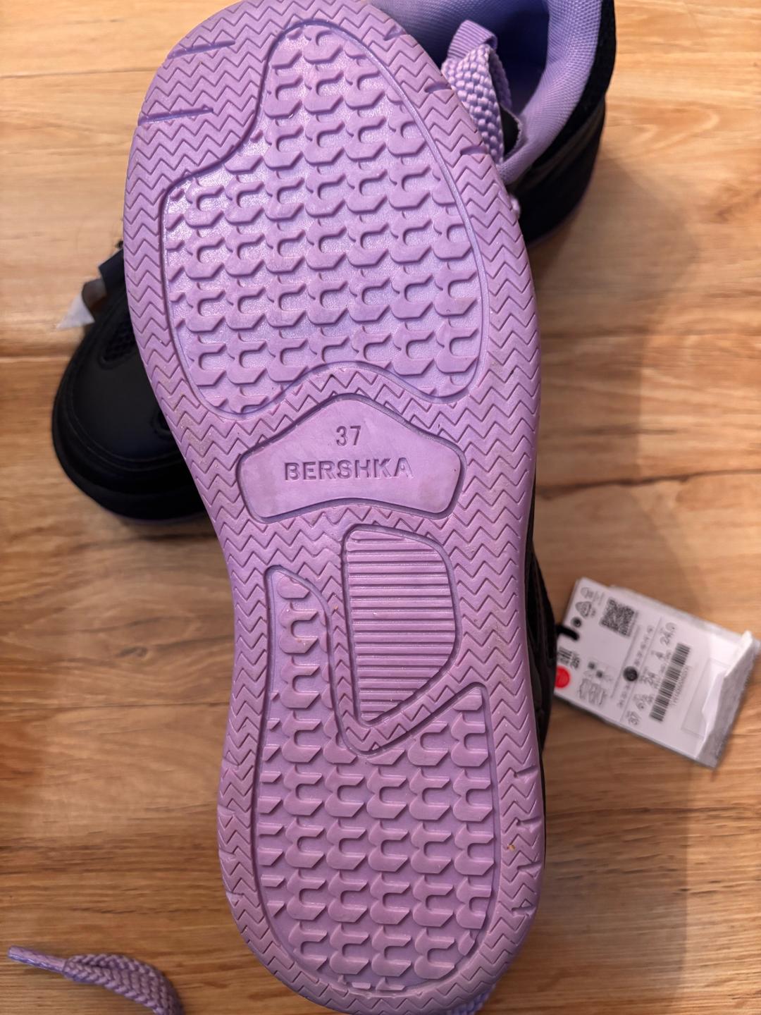 Bershka Продам кросовки куроми Bershka — фото 2