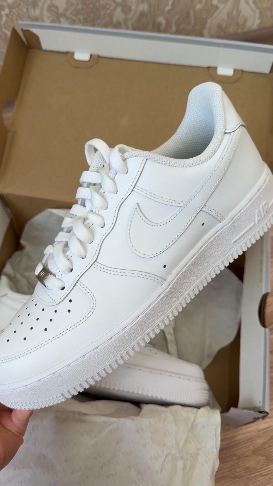 Nike Кроссовки Nike Air Force 1 07 белые — фото 2