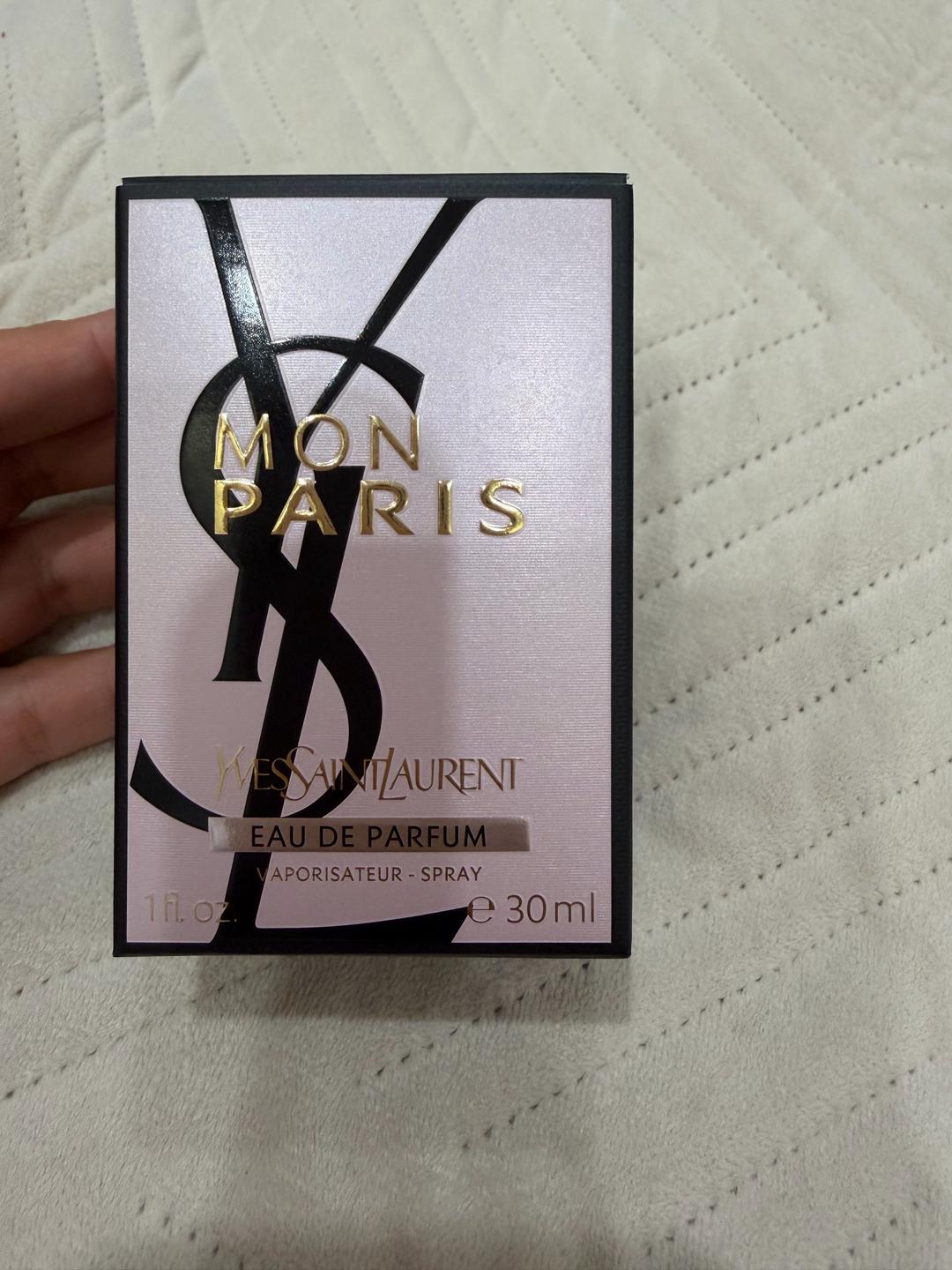 Yves Saint Laurent Парфюмерная вода Yves Saint Laurent Mon Paris 30 мл — фото 2