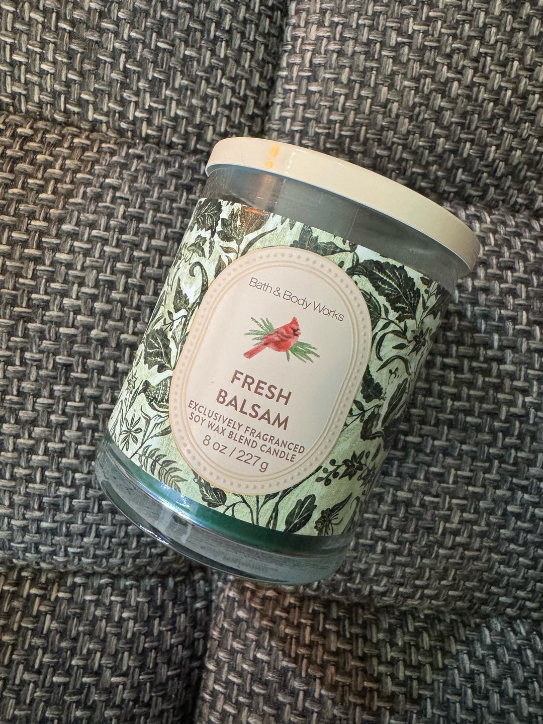 Bath & Body Works Ароматическая свеча Bath & Body Works Fresh Balsam — фото 2