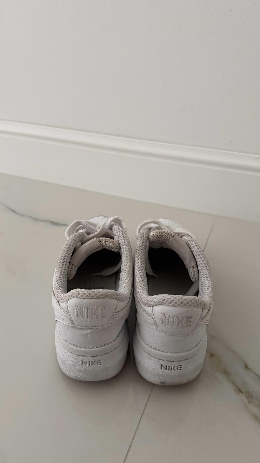 Nike Продам кроссовки NIKE — фото 2