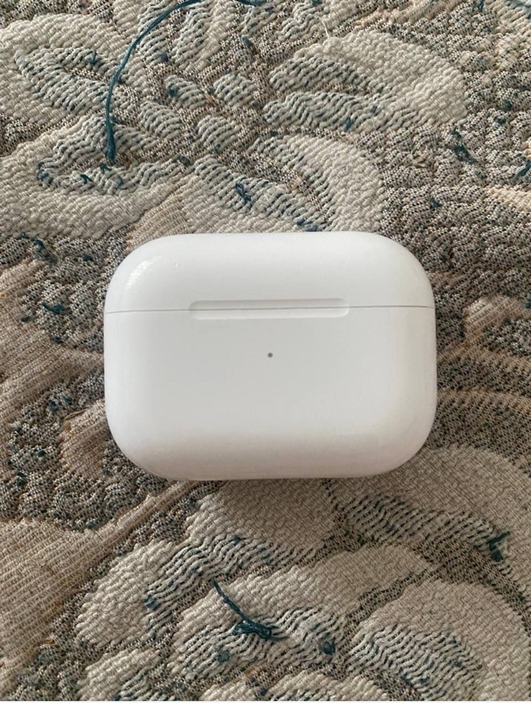 Apple Наушники Apple AirPods Pro — фото 2