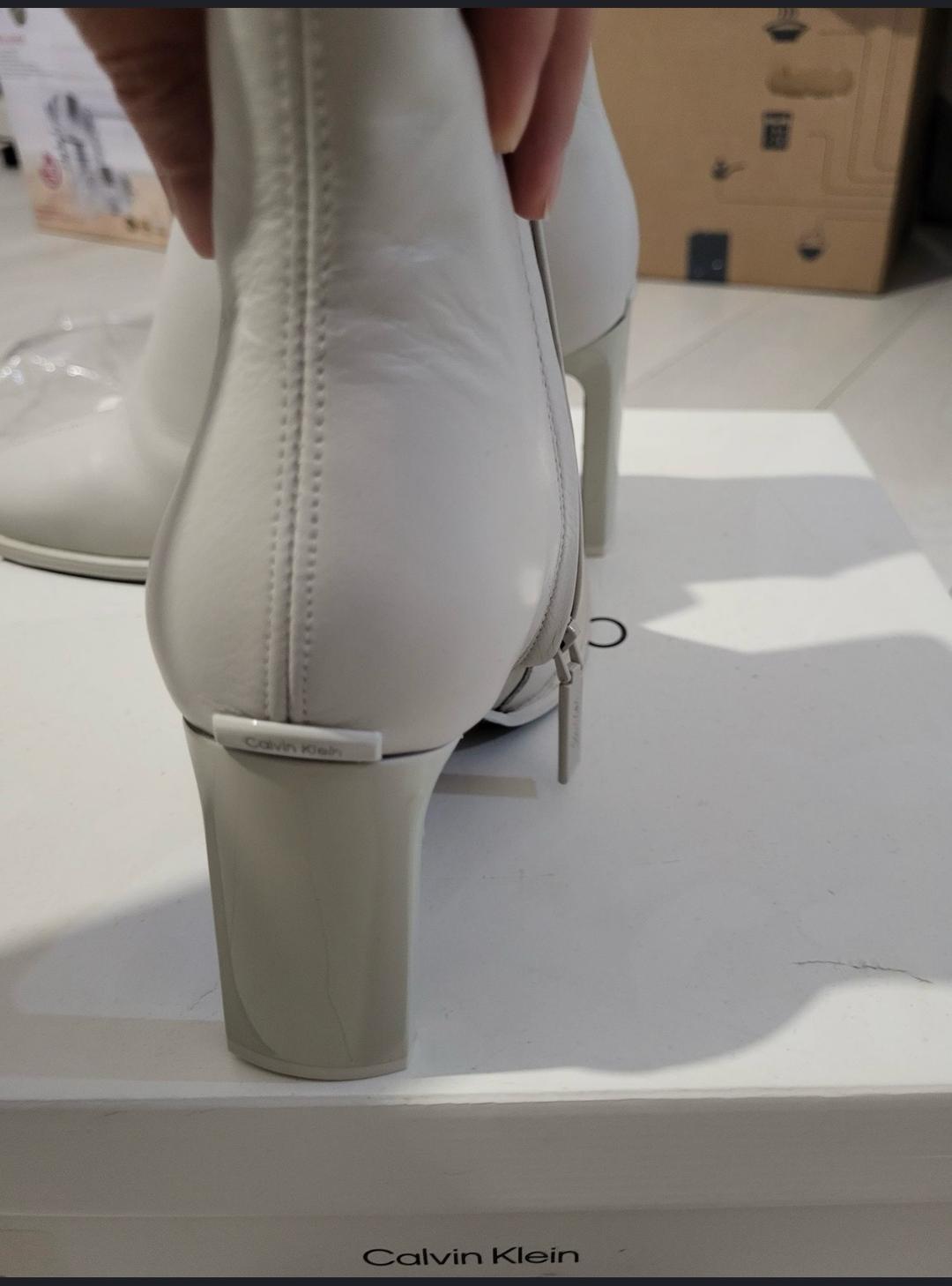 Calvin Klein Продам новые ботинки Calvin klein — фото 2