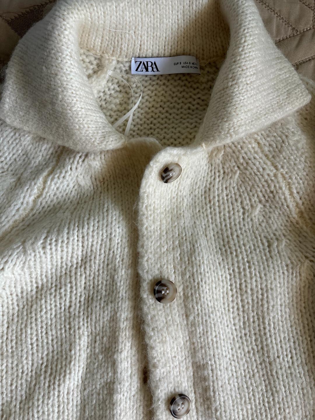 Zara Кардиган из смесовой шерсти. Не носила. Зара. Очень теплый. Покупала за 21990тг — фото 2