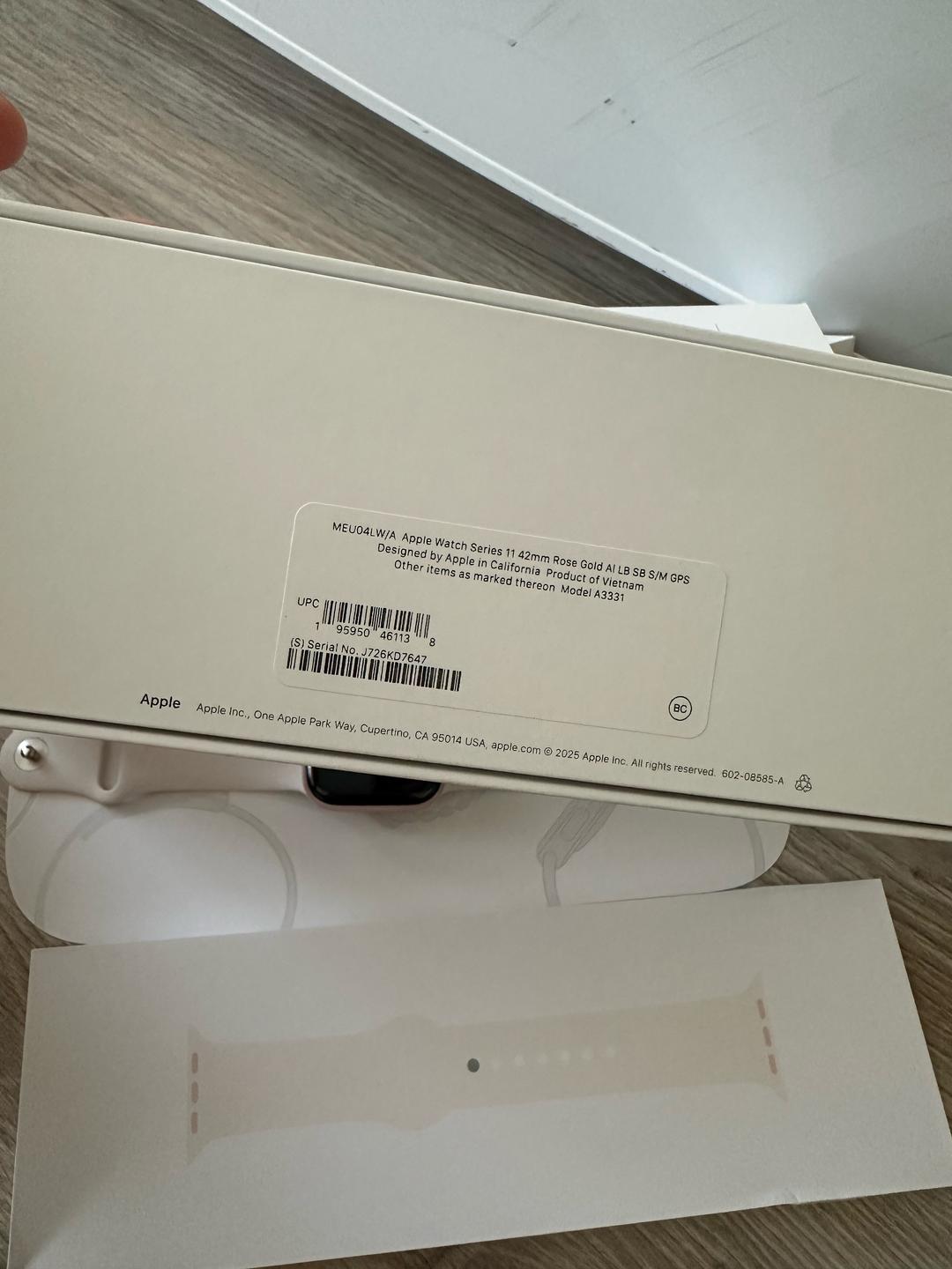 Apple Apple Watch Series 11 42mm — фото 2