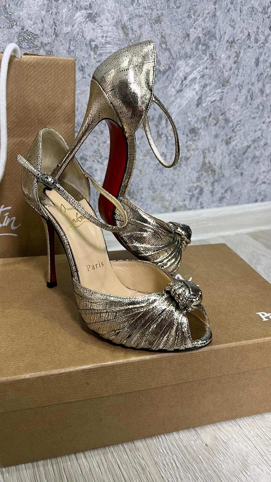 Christian Louboutin Туфли Лабутены — фото 2