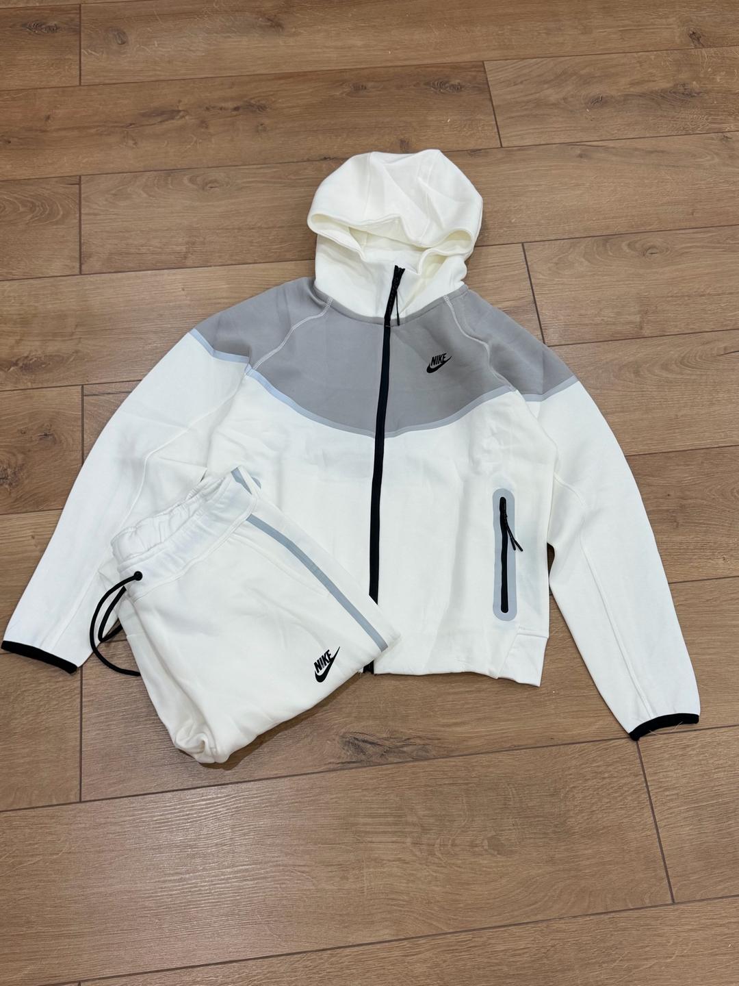 Nike Спортивный костюм Nike — фото 2