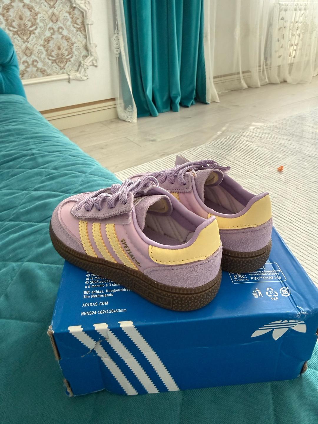 Adidas Детские кроссовки adidas spezial — фото 2