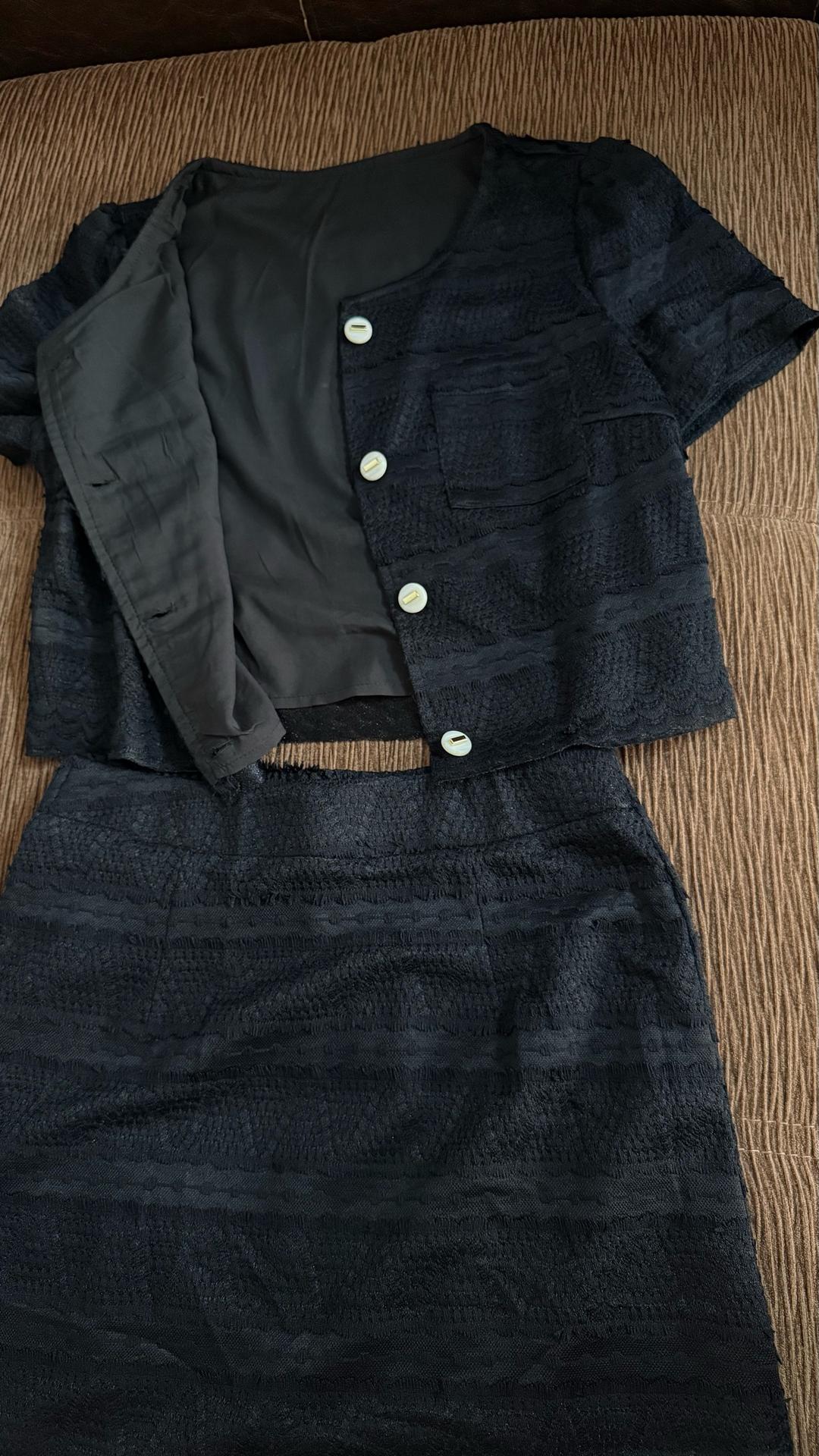 костюм с юбкой и жакетом — фото 2