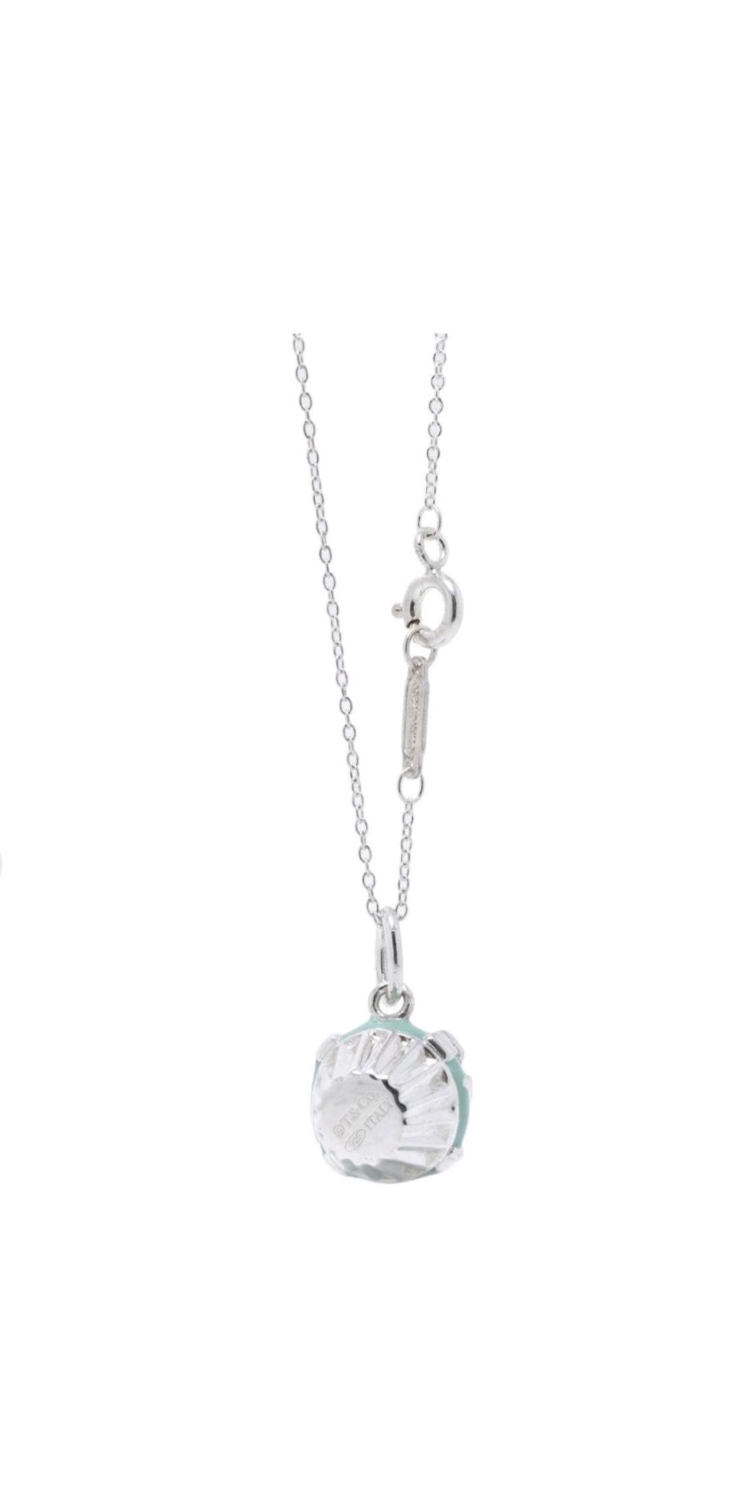 Tiffany & Co. Подвесок Enamel Cupcake Charm от Tiffany на фирменной цепочке — фото 2