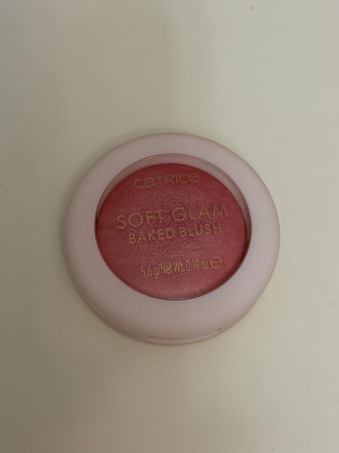 Catrice Запеченные румяна Catrice Soft Glam Baked Blush 040 — фото 2