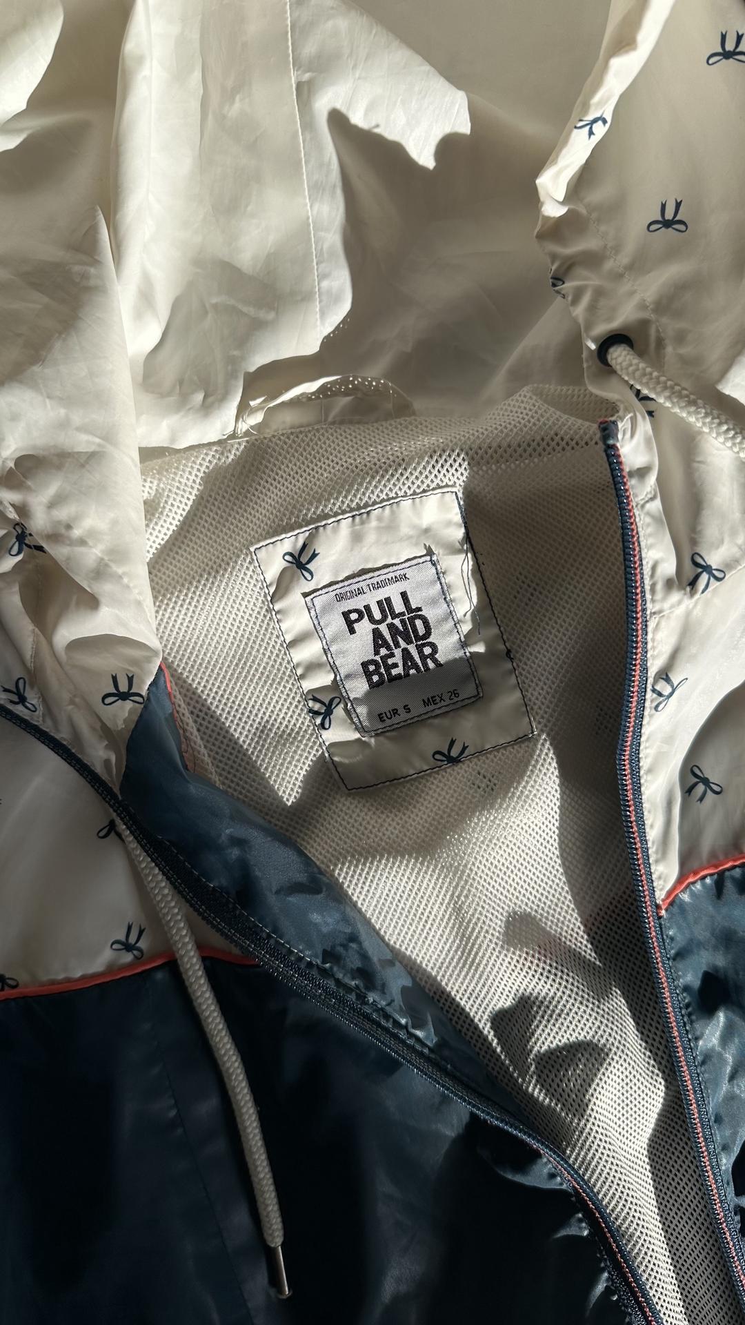 Pull & Bear Ветровка — фото 2