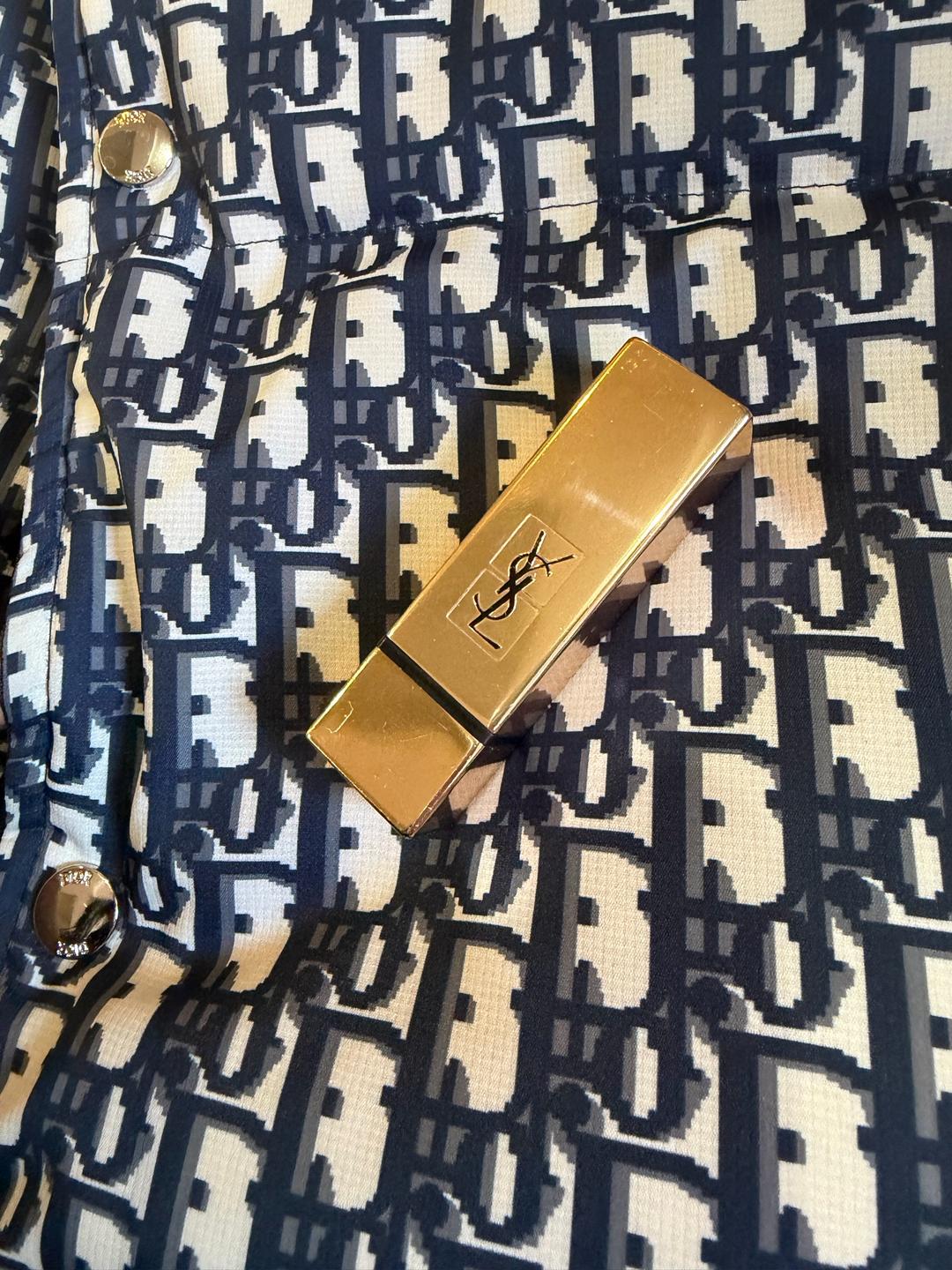 Yves Saint Laurent Помада Yves Saint Laurent — фото 2