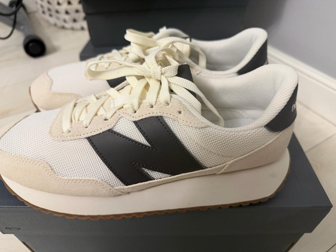 New Balance Оригиналные кроссовки New Balance 327 8,5 USD , 42 размер — фото 2