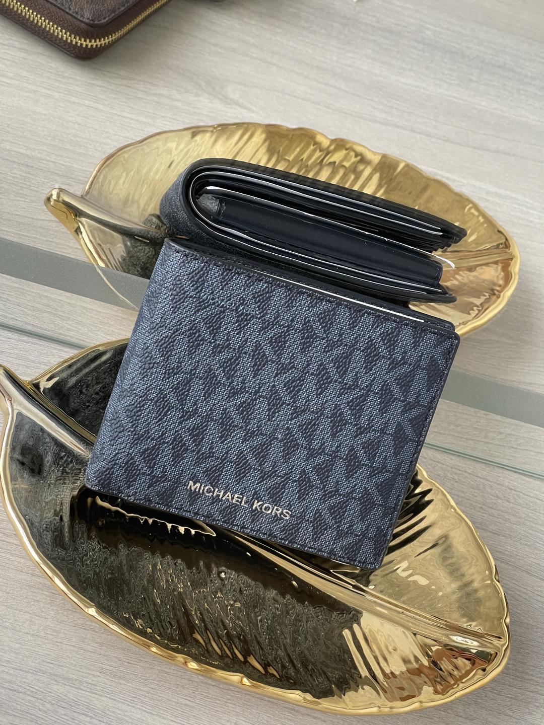 Michael Kors Мужское портмоне Michael Kors — фото 2