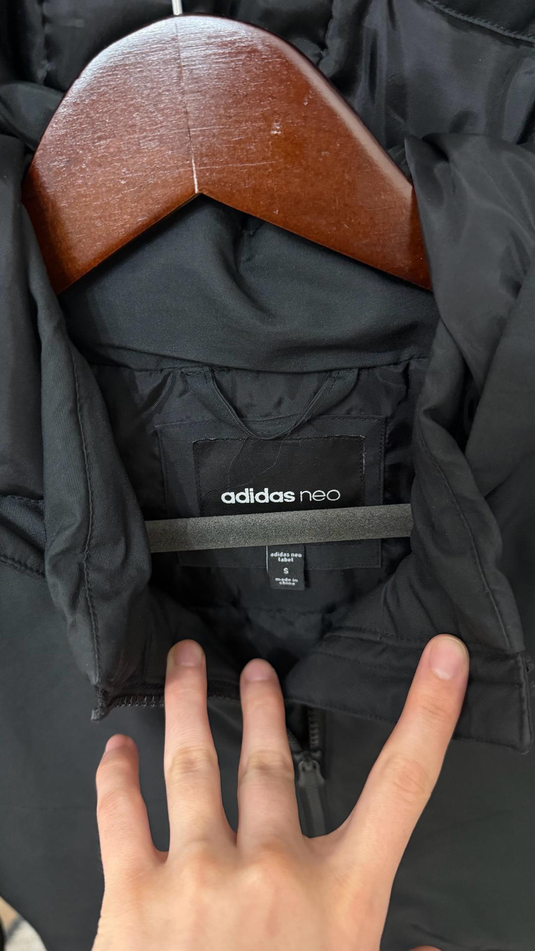 Adidas Куртка женская Adidas neo — фото 2
