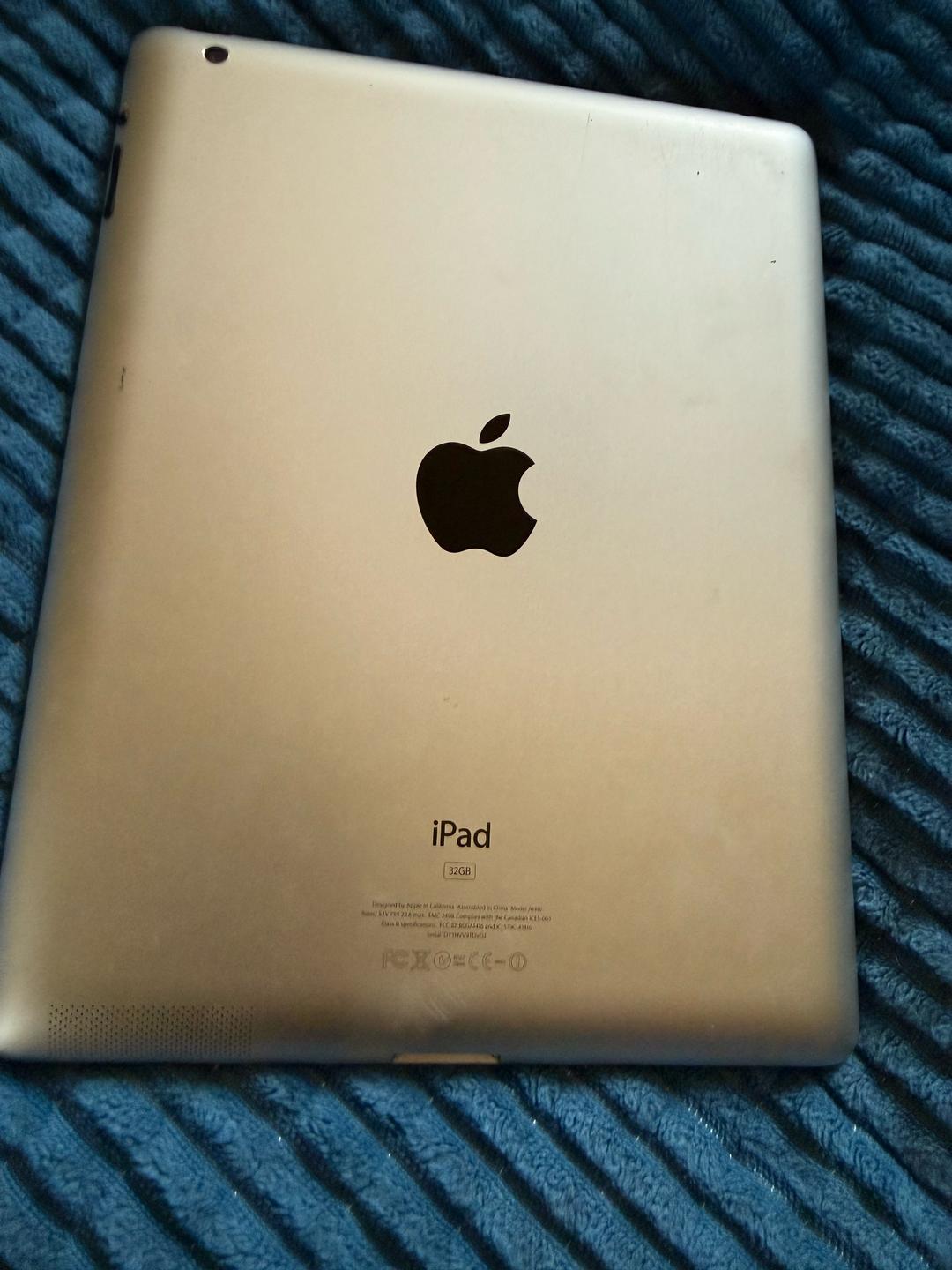Apple Ipad 32 Гб 2013 г. — фото 2