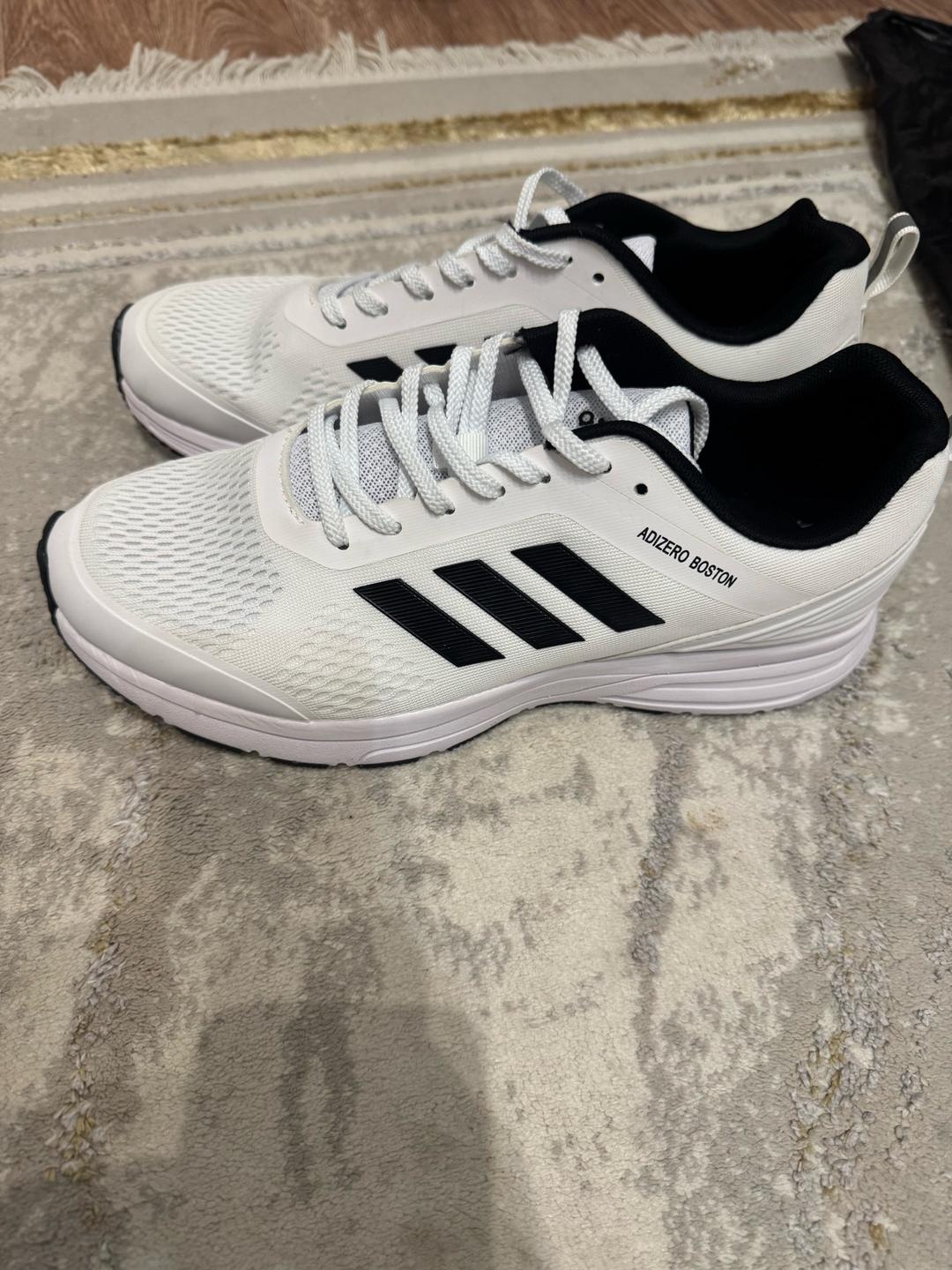 Adidas Кроссовки adidas — фото 2