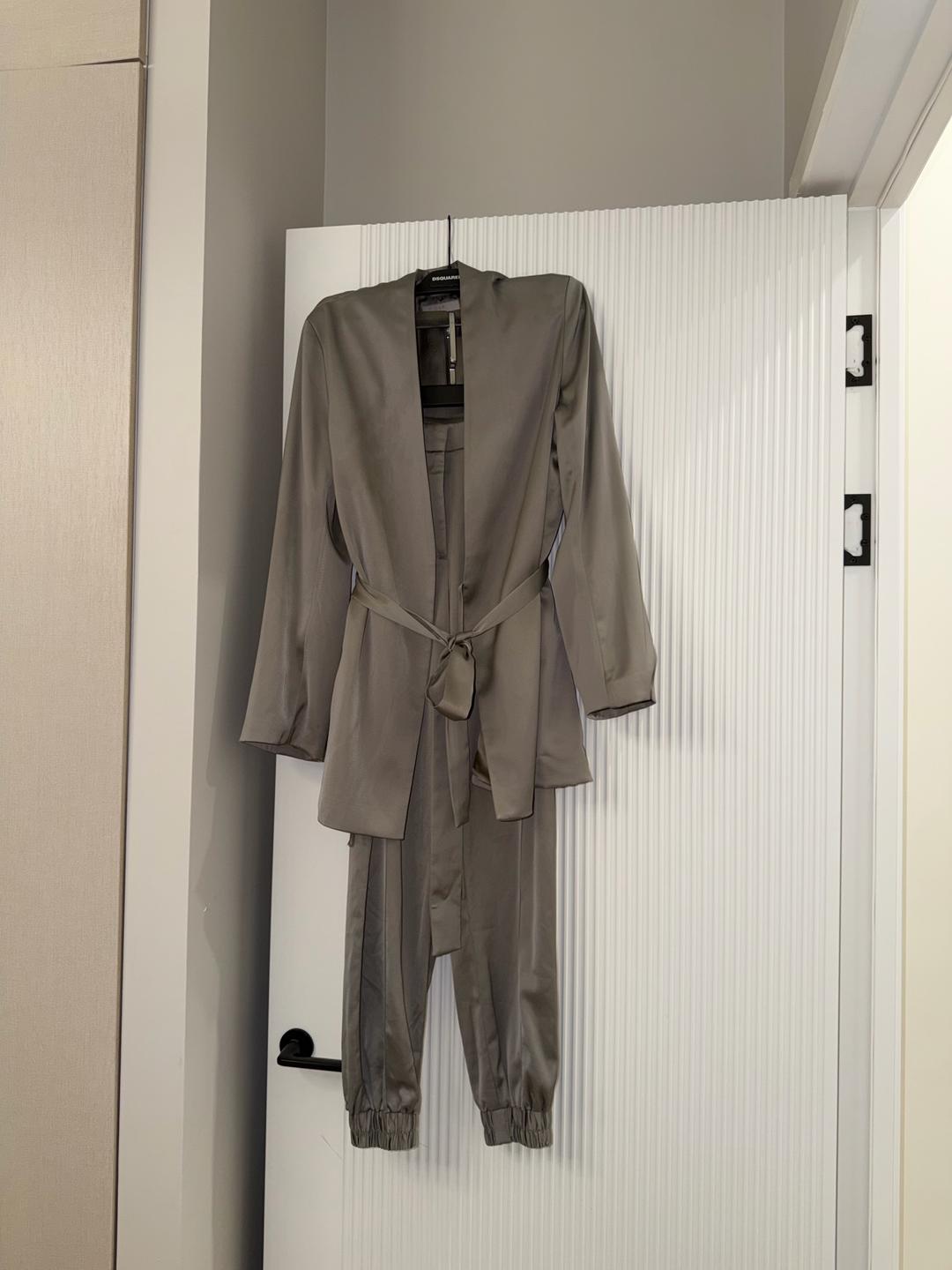 H&M Брючный костюм — фото 2