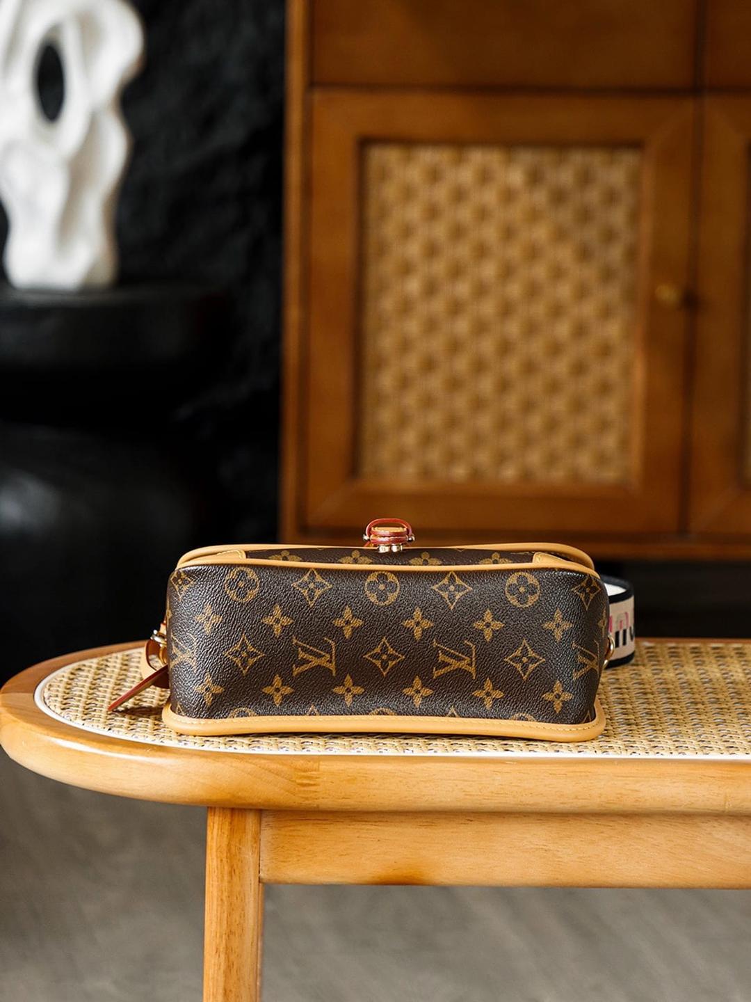 Louis Vuitton Сумка Louis Vuitton Diane — фото 2