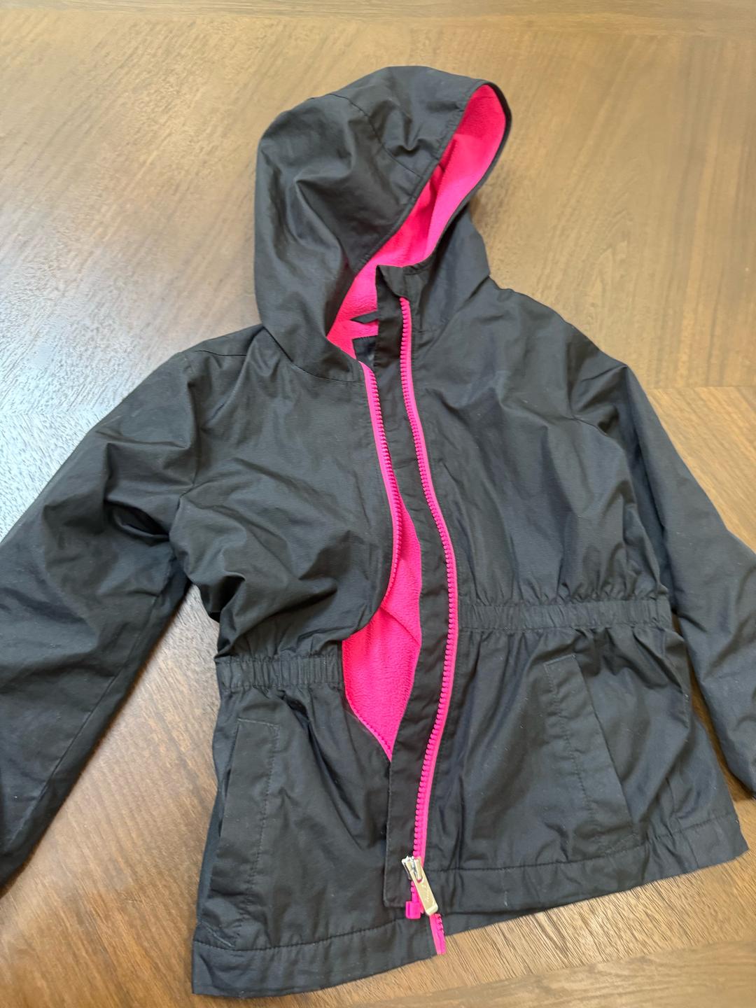 Nike ACG Nike оригинал ветровка на девочку 4–5 лет (104–110 см) чёрный с  розовым подклад — фото 2