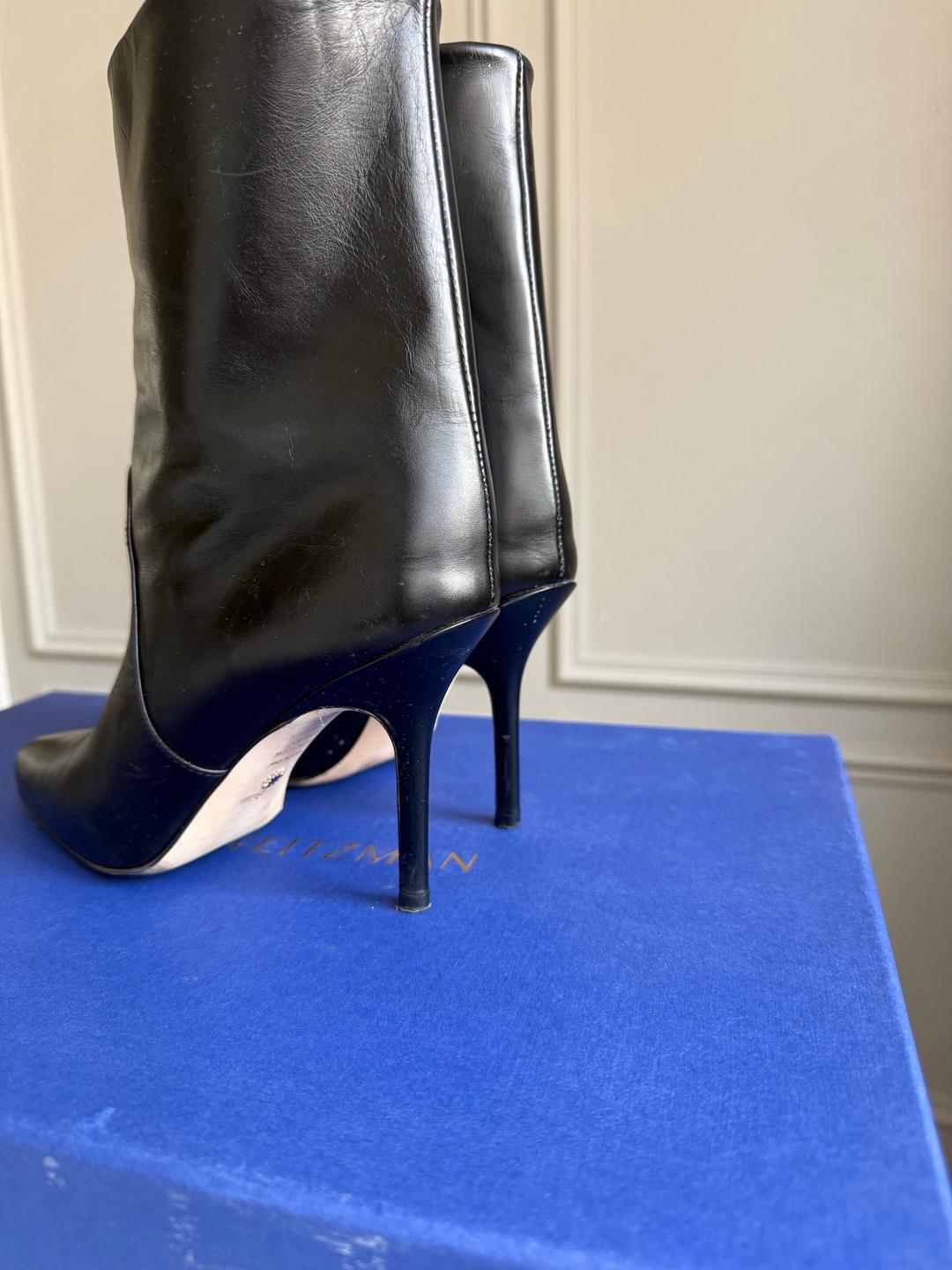 Stuart Weitzman Кожаные ботильоны с широким голенищем Stuart Weitzman оригинал — фото 2
