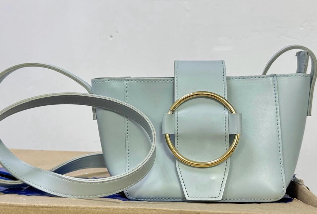 Miniso Сумка кросс-боди с декоративным кольцом — фото 2