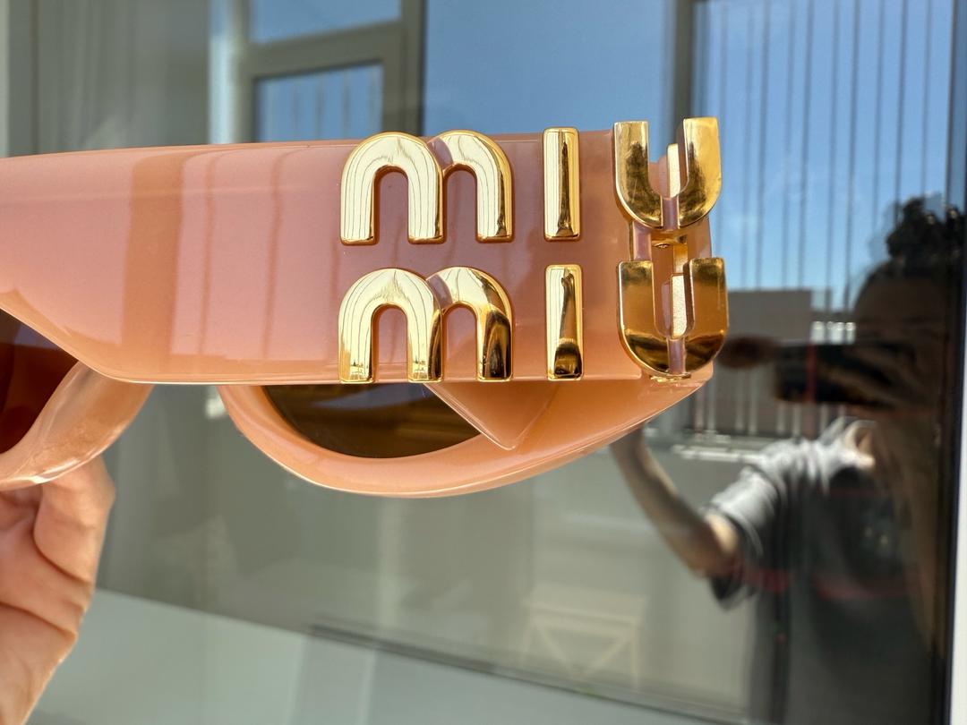 Miu Miu Очки MIU MIU бежевые — фото 2