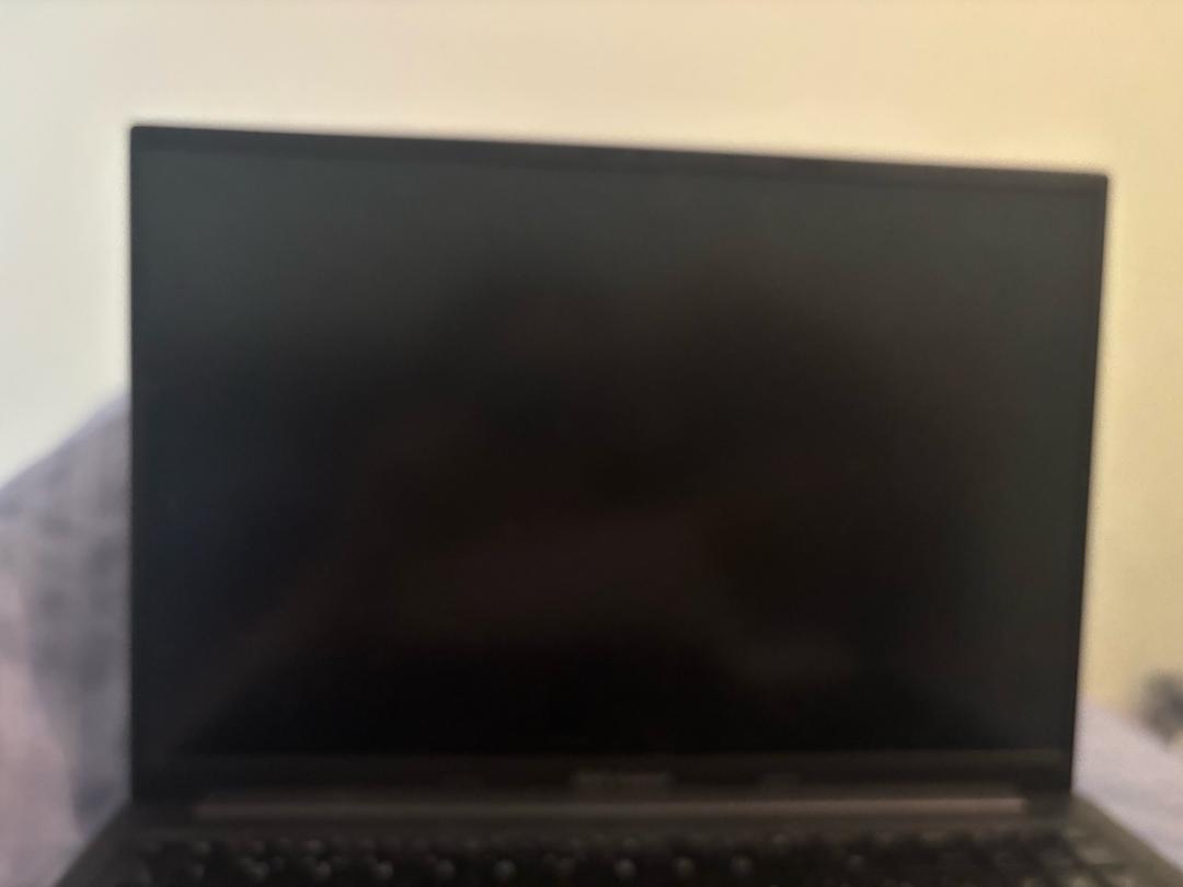 ASUS Asus vivoBook ryzen 7 16GB SSD 512 — фото 2