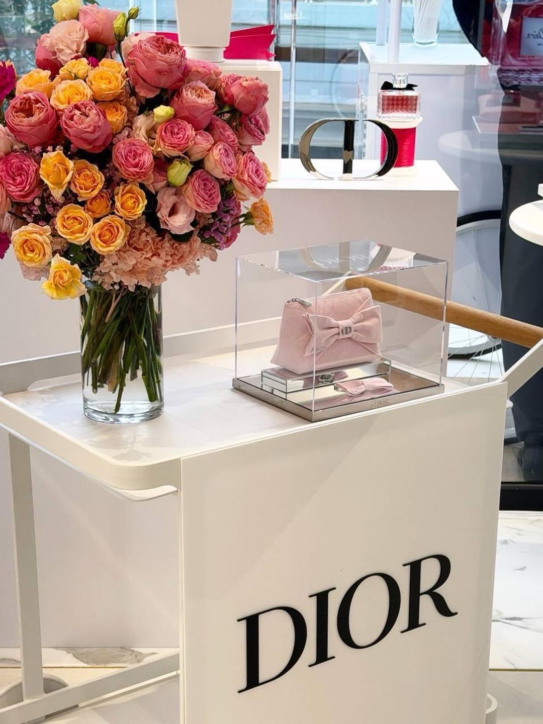 Dior Косметичка и брелок  Dior — фото 2