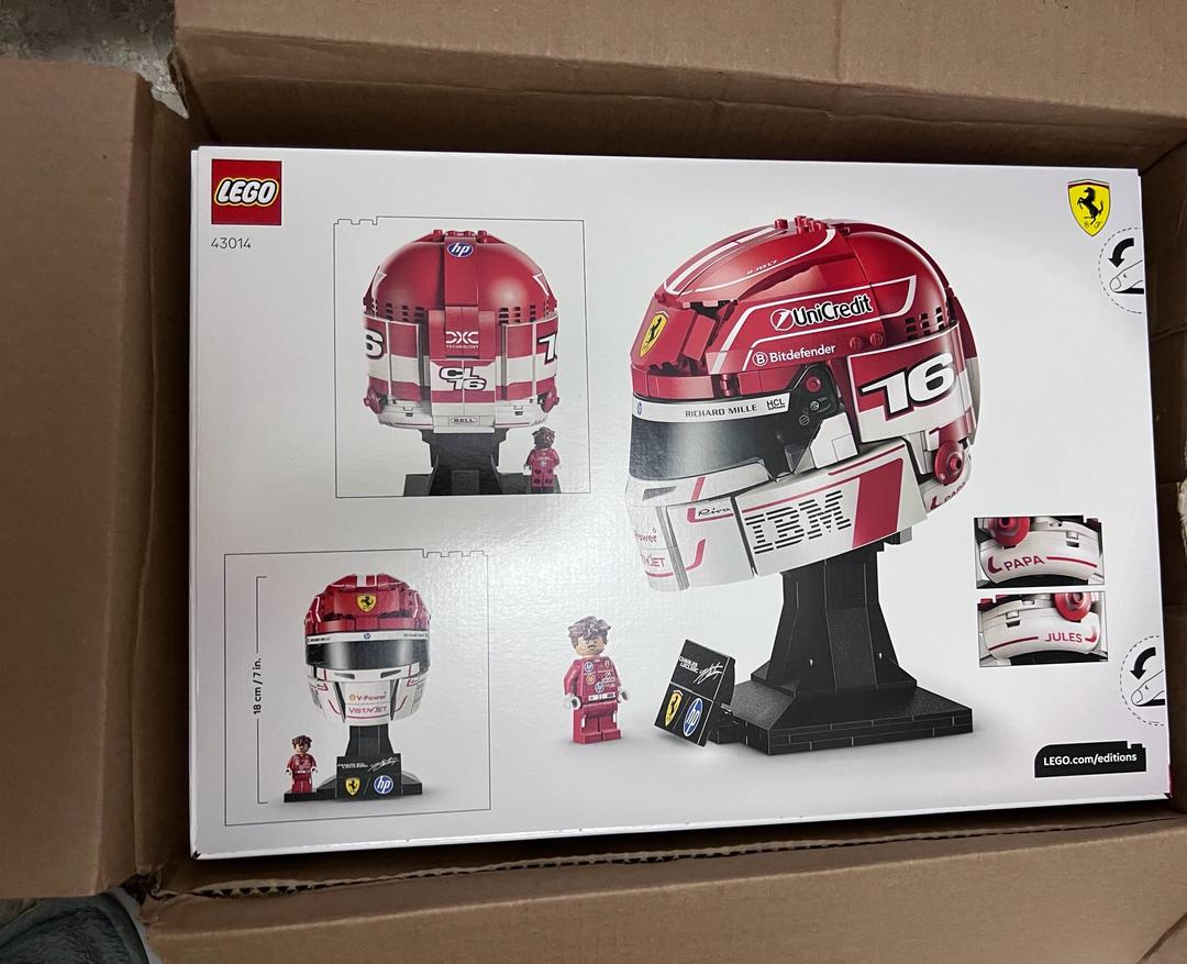 Lego Продам LEGO Scuderia Ferrari HP Charles Leclerc Helmet — фото 2