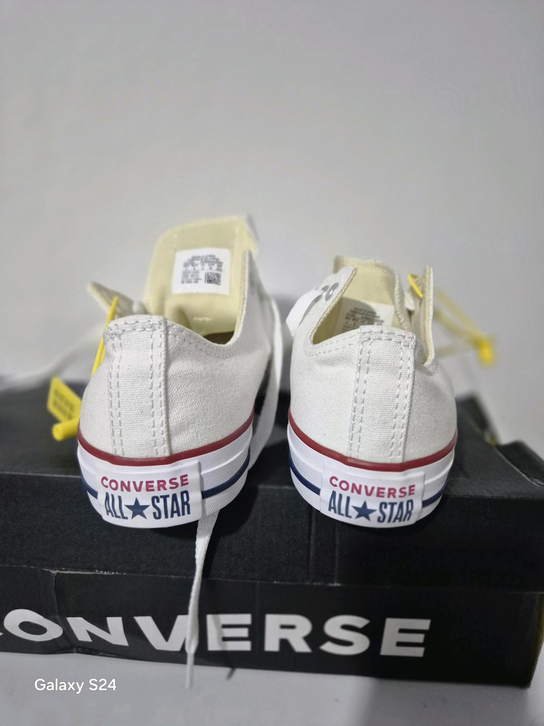 Converse Кеды конверсы белые универсальные Chuck Taylor All-Star — фото 2