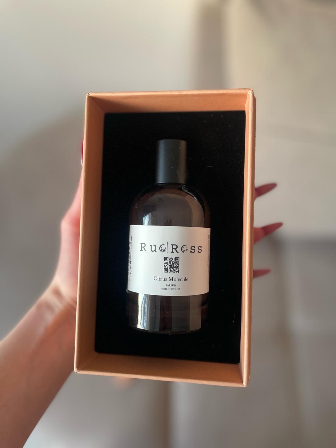 Escentric Molecules Molecule PARFUM — фото 2