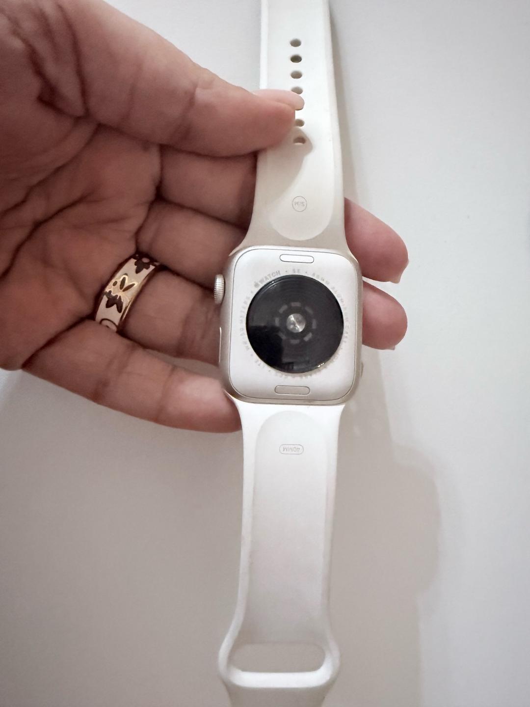 Apple Apple Watch SE — фото 2