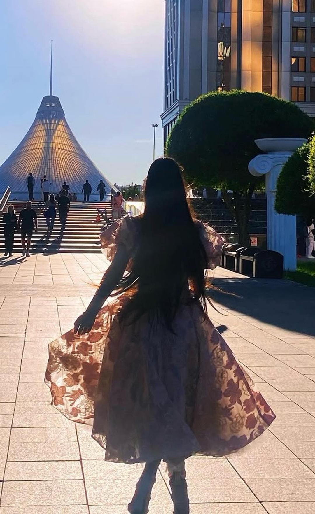 Нет бренда Вечернее платье с пышными рукавами — фото 2