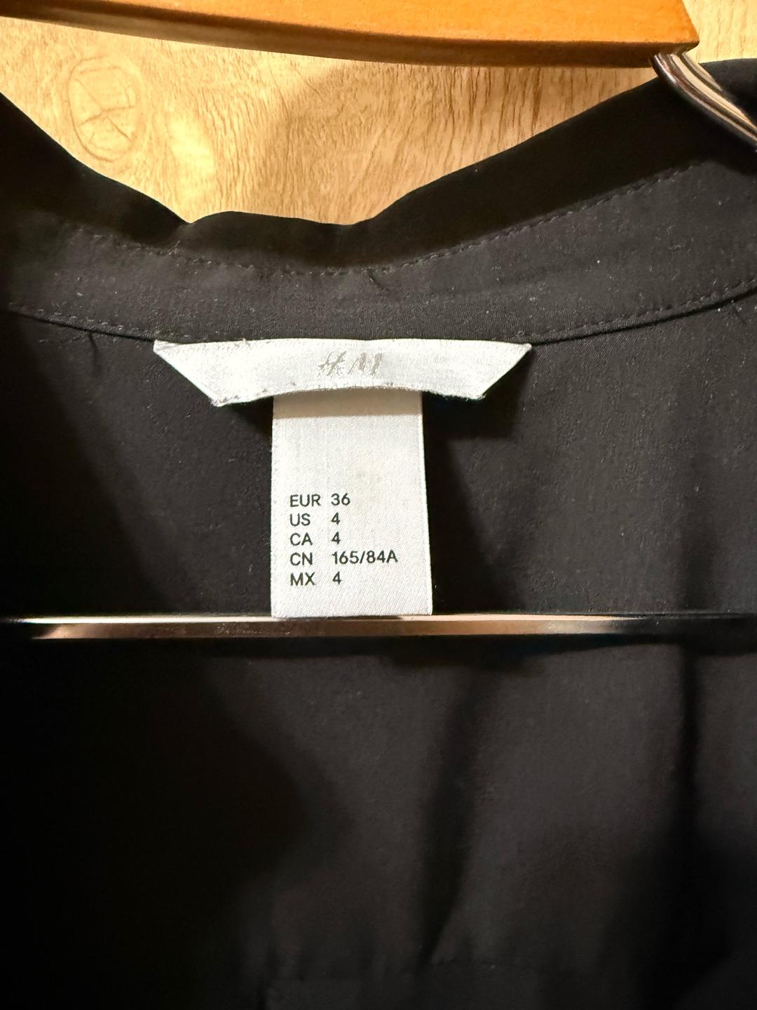 H&M Чёрная лёгкая рубашка H&M свободного кроя — фото 2