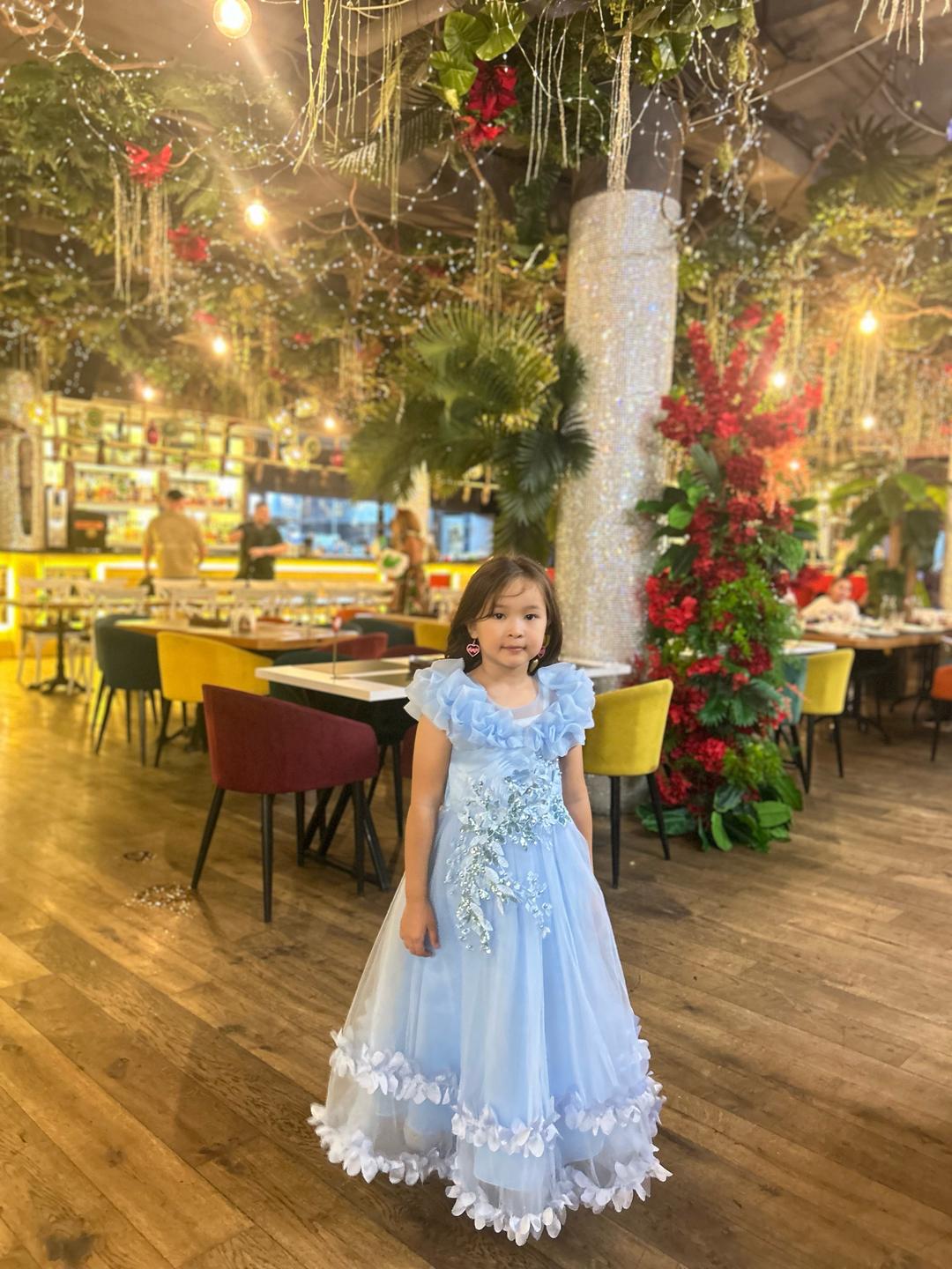 Нет бренда Продам платье на 7-9лет — фото 2