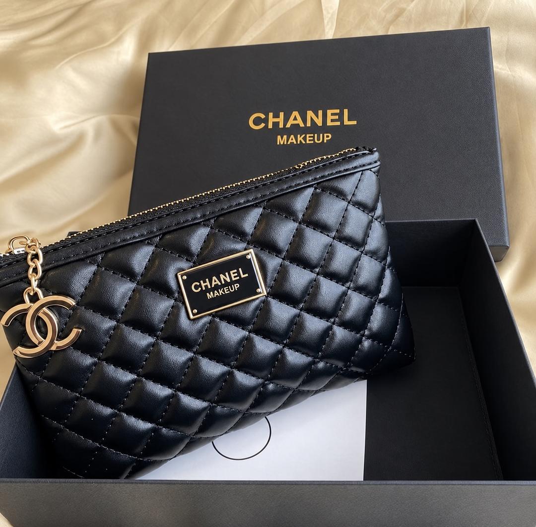 Chanel Набор заколок Chanel + косметичка Chanel Makeup — фото 2