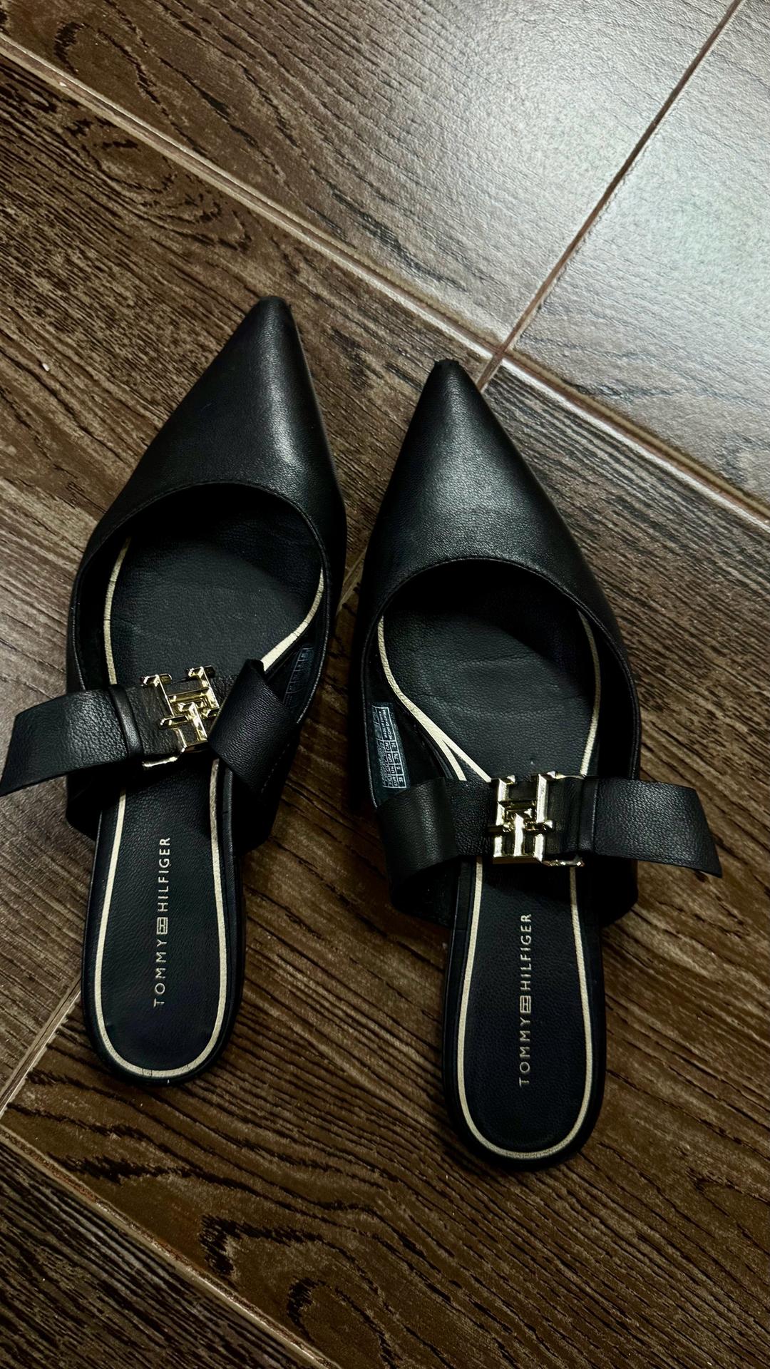 Tommy Hilfiger Женские кожаные мюли Tommy Hilfiger TH POINTY FEMININE MULE. — фото 2