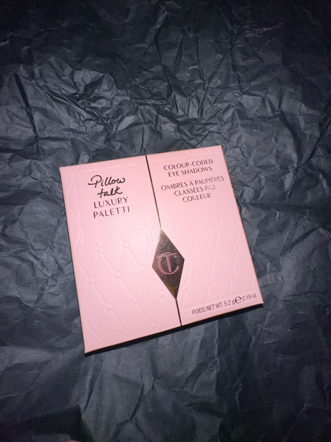 Charlotte Tilbury Палетка теней Charlotte Tilbury Luxury Palette Pillow Talk — фото 2