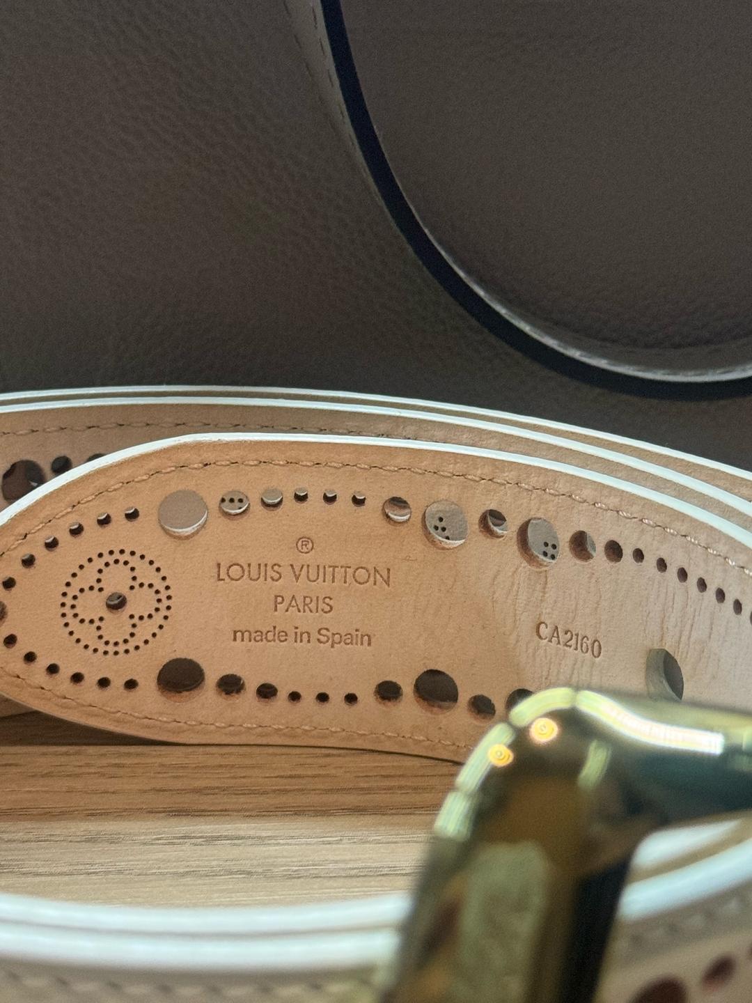 Louis Vuitton Ремень LV оригинал — фото 2