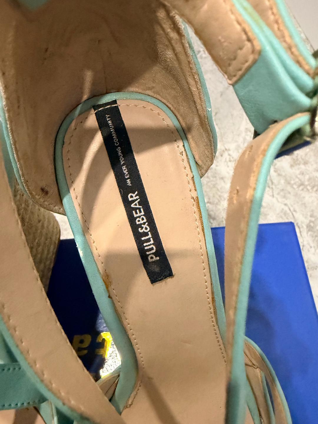 Pull & Bear Босоножки Pull&Bear на танкетке — фото 2
